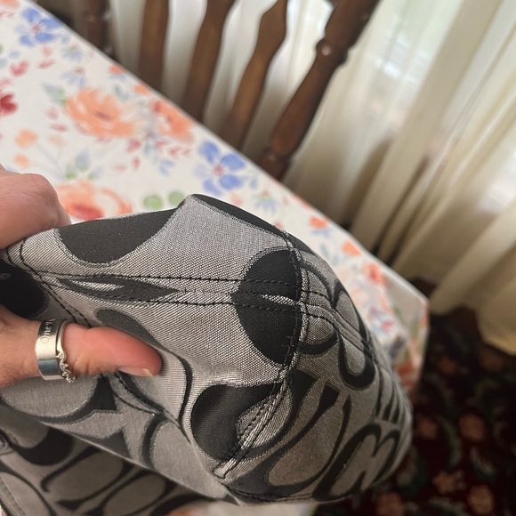 Like New Coach Black Signature Print Purple Interior Shoulder Bag - Picture 15 of 15